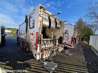 2018-renault-d-wide-1409646-45149720