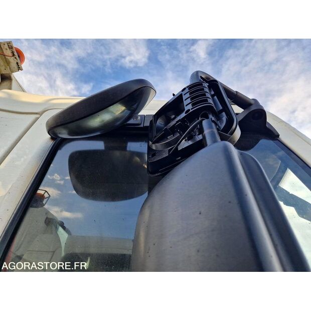 2018 رينو D WIDE-45149728