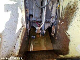 2018-renault-d-wide-1409646-45149756