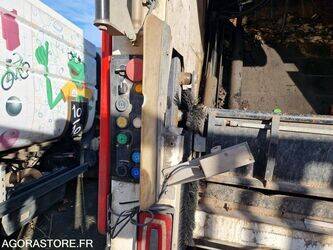 2018-renault-d-wide-1409646-45149760