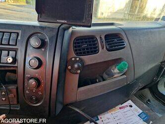 2018-renault-d-wide-1409646-45149795