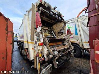 2018-renault-d-wide-1409652-45149896