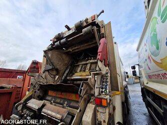 2018-renault-d-wide-1409652-45149931