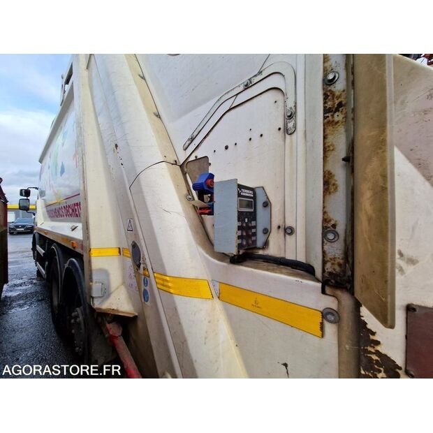 2018 رينو D WIDE-45149939