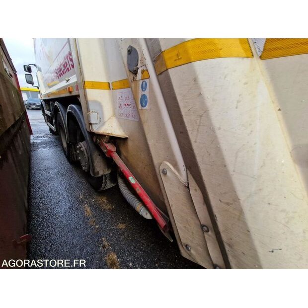 2018 رينو D WIDE-45149941