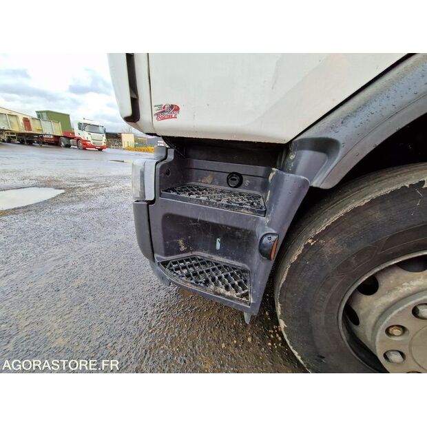 2018 رينو D WIDE-45149955