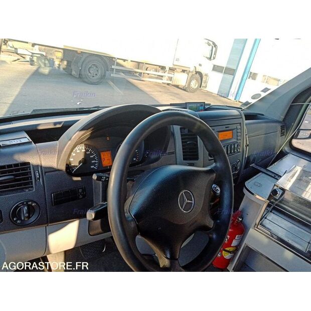2018 Mercedes-Benz SPRINTER-45149974
