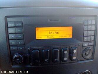 2018-mercedes-benz-sprinter-1409653-45150006