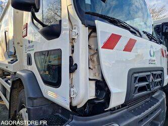 2018-renault-d-wide-1409659-45150102