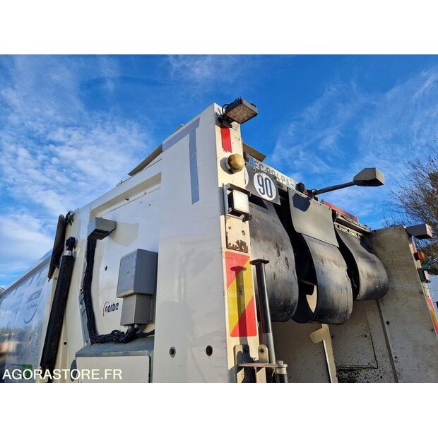 2018 Renault D WIDE-45150140