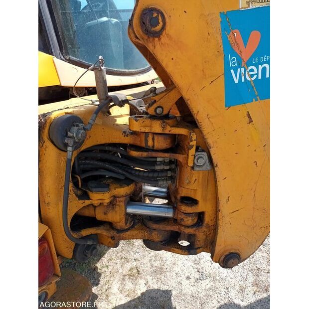 2006 جيه سي بي 3CX-45150279