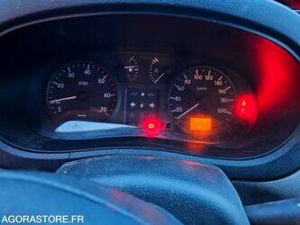 2004-renault-kangoo-1409668-45150304