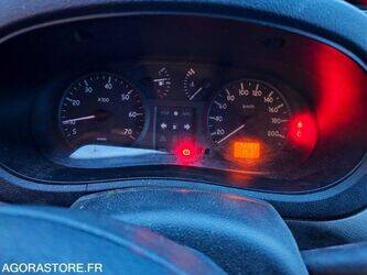 2004-renault-kangoo-1409668-45150305