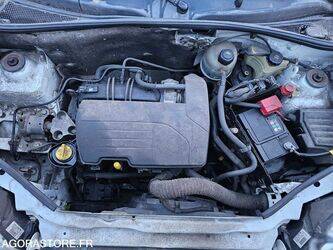 2004-renault-kangoo-1409668-45150309