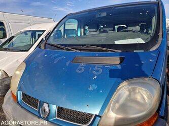 2005-renault-trafic-1409673-45150355