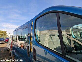 2005-renault-trafic-1409673-45150363