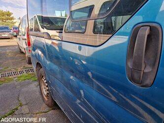 2005-renault-trafic-1409673-45150364