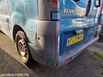 2005-renault-trafic-1409673-45150380