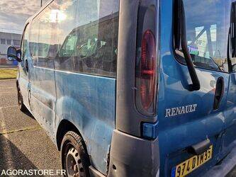 2005-renault-trafic-1409673-45150381