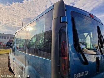 2005-renault-trafic-1409673-45150382