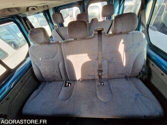 2005-renault-trafic-1409673-45150392