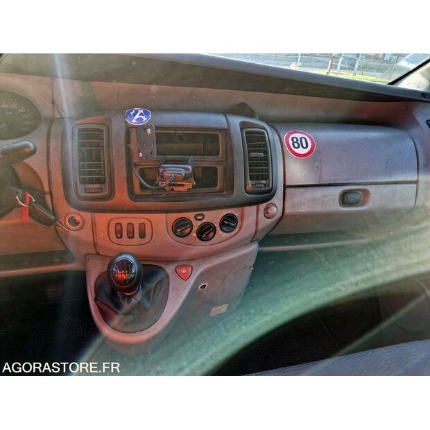 2005 Renault Trafic-45150393