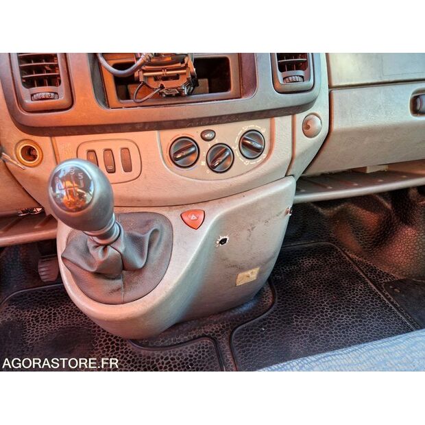 2005 Renault Trafic-45150394