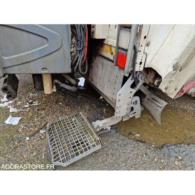 2018 Renault D WIDE-45150437