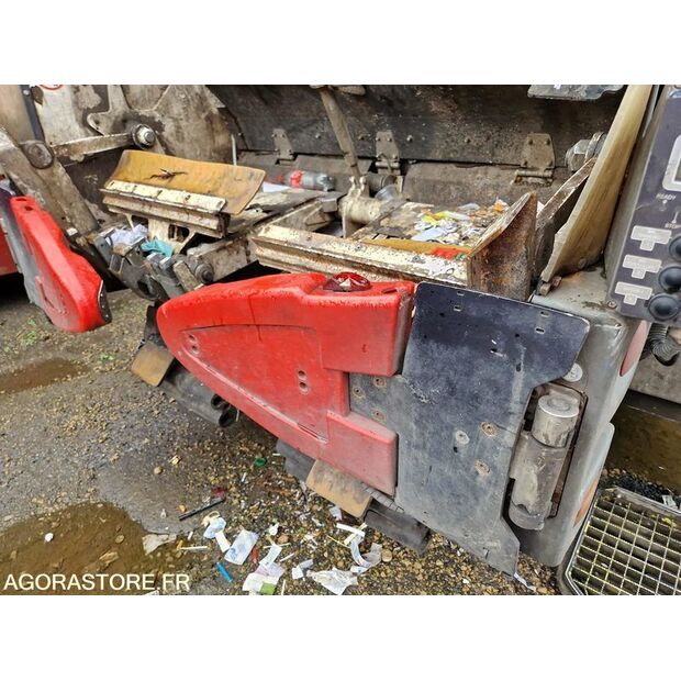 2018 Renault D WIDE-45150445