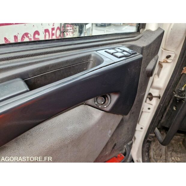 2018 Renault D WIDE-45150476