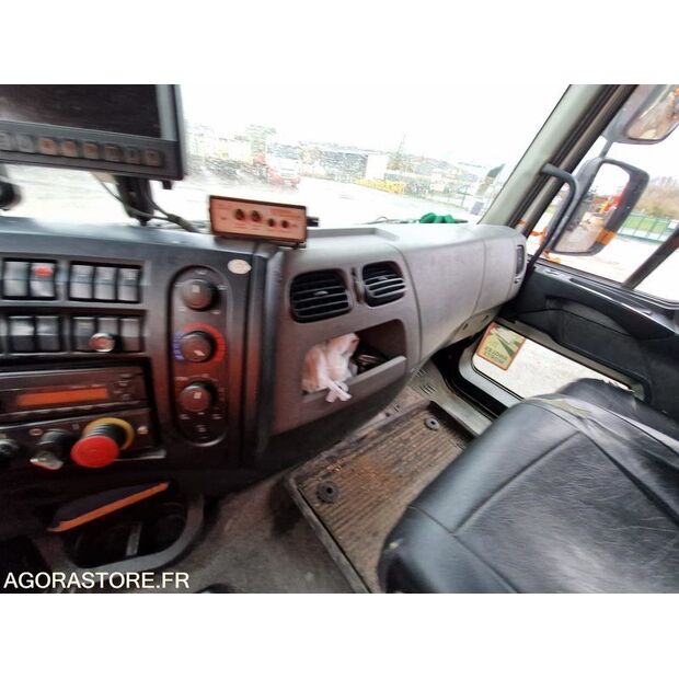 2018 Renault D WIDE-45150486