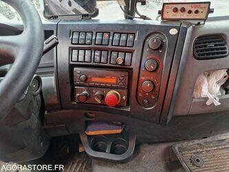 2018-renault-d-wide-1409676-45150487