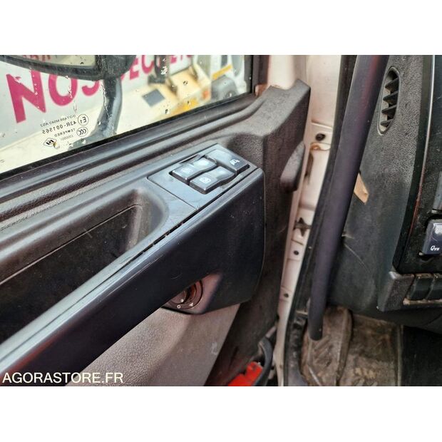 2018 Renault D WIDE-45150491