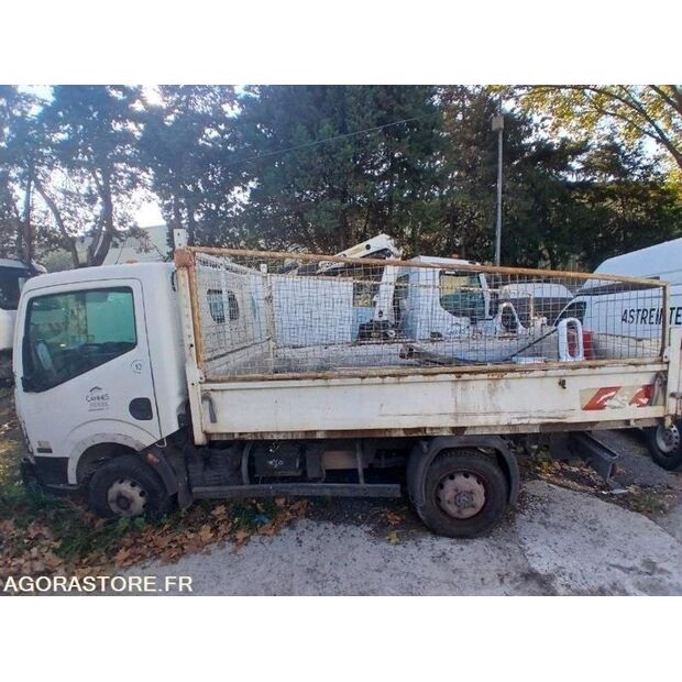 2011 NISSAN Cabstar-45150547