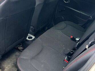 2013-renault-clio-1409684-45150557