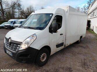 صورة ل الشاحنات ومعدات النقل 2015 رينو Master للبيع في الإمارات العربيّة المتّحدة