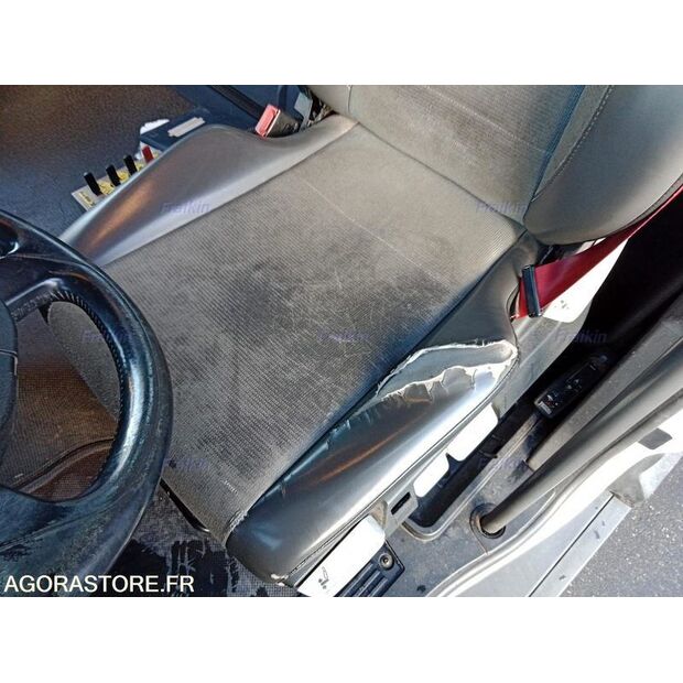 2017 Renault C-45150651