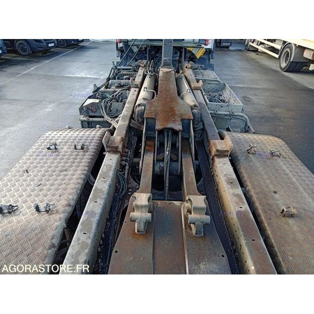 2017 Renault C-45150652