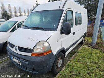 صورة ل عربات 2007 رينو Master