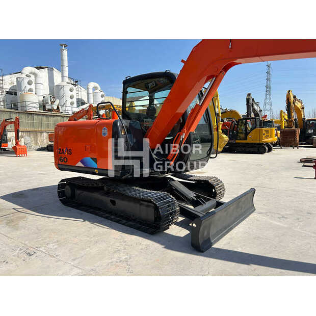 2023 هيتاشى ZX60-45150816