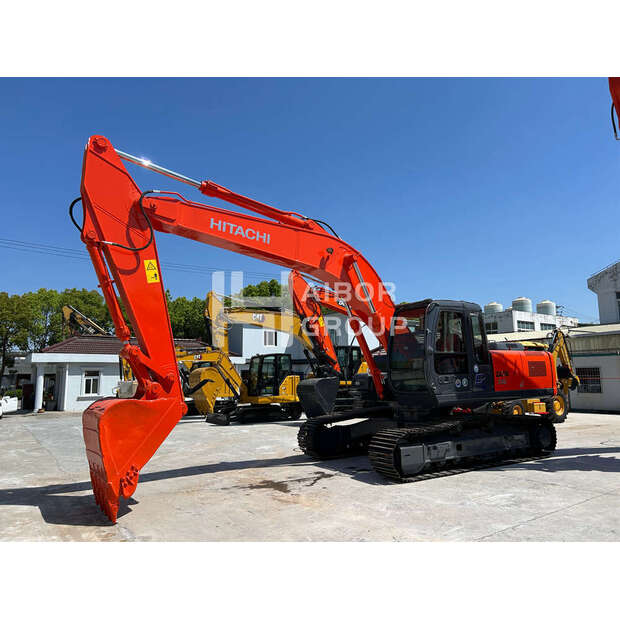 2024 Hitachi ZX240-3G-45150899