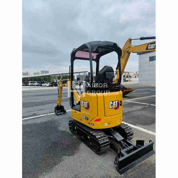 2025 Caterpillar 301.7-45150941