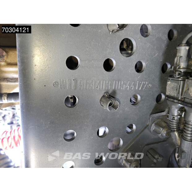 2022 مرسيدس بنز ACTROS 1845-45151544