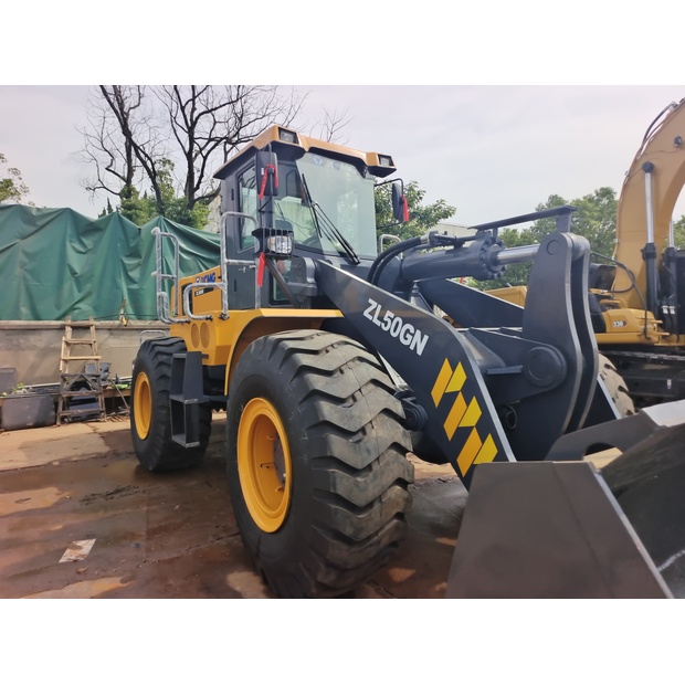 2024 اكس سي ام جي ZL50GN-45153375