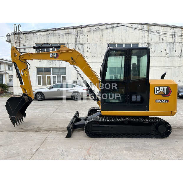 2024 كاتربيلر 305.5E2-45153994
