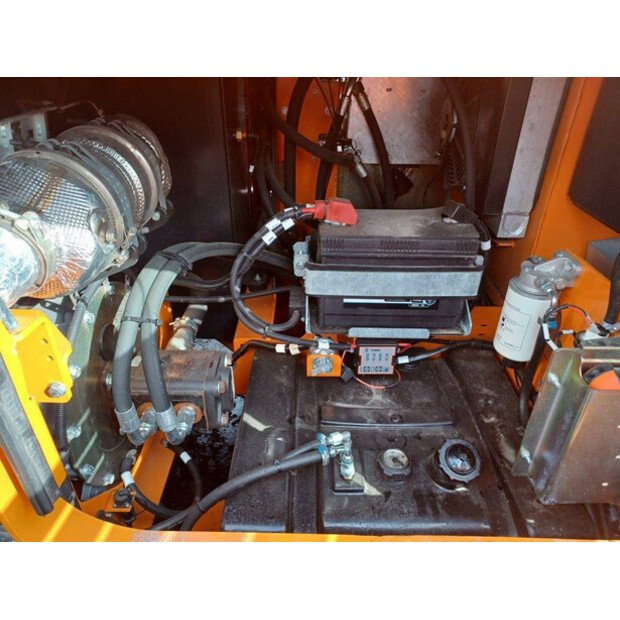 2025 بورتافيل MR5-45157044