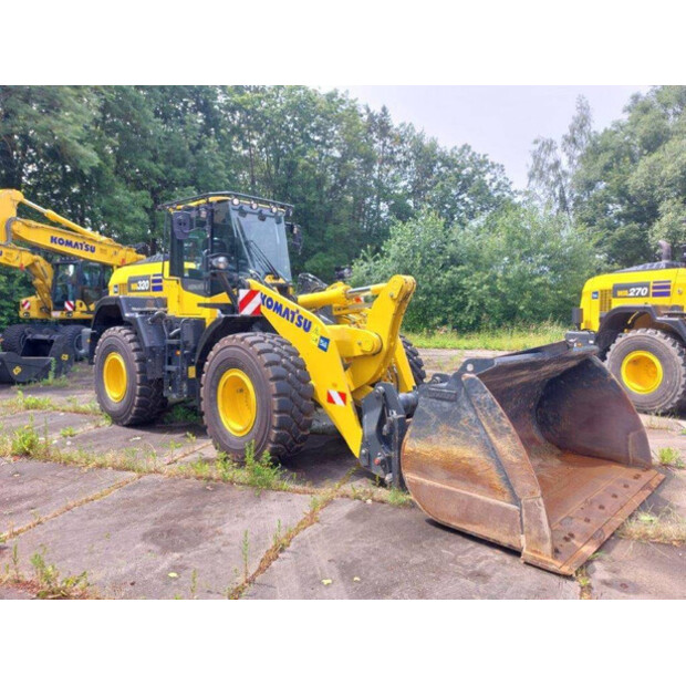 2023 Komatsu WA320-8E0-45157113