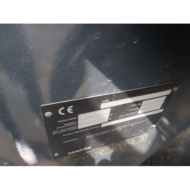 2023 Komatsu WA320-8E0-45157126