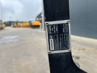 2016-caterpillar-320f-1410421-45158891