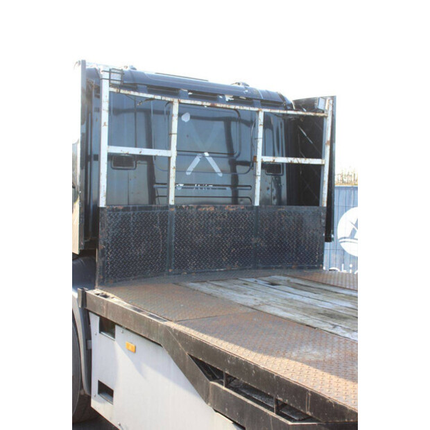 1998 Scania P94-45159540